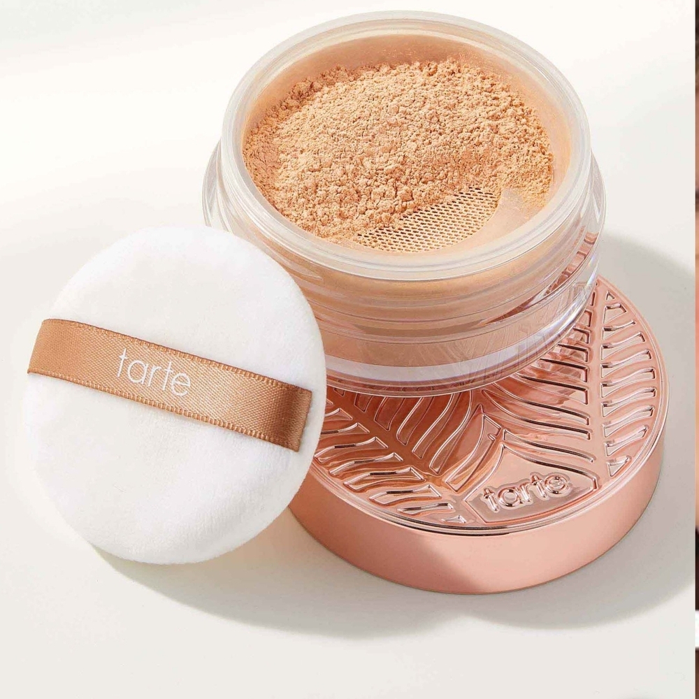 Tarte Amazonian Clay Powder Foundation Color 18N